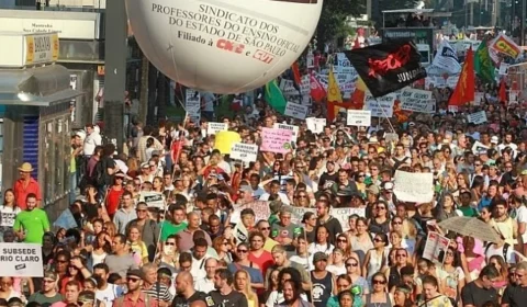 Assembleia de professores em SP pode definir indicativo de greve da categoria
