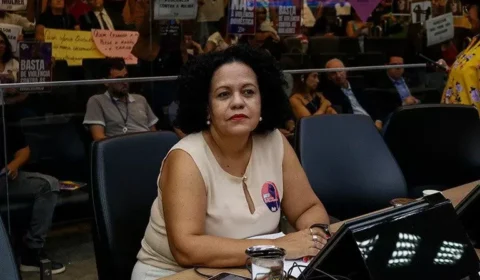 Bolsonaristas perseguem e invadem gabinete de vereadora que combate feminicídio em Campinas