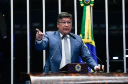 Deputados pedem suspeição de presidente da CPMI do INSS
