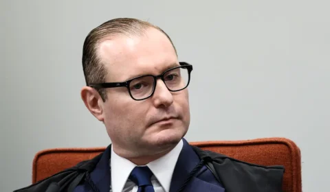 Zanin rejeita ação sobre CPI do Banco Master e devolve decisão à Câmara