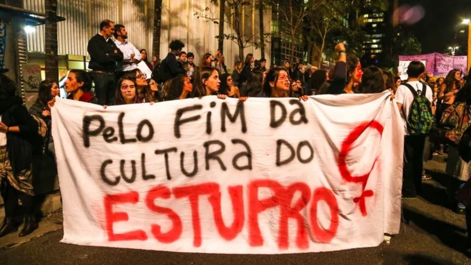 Nove a cada dez casos de estupro de vulnerável terminam sem resolução no Brasil