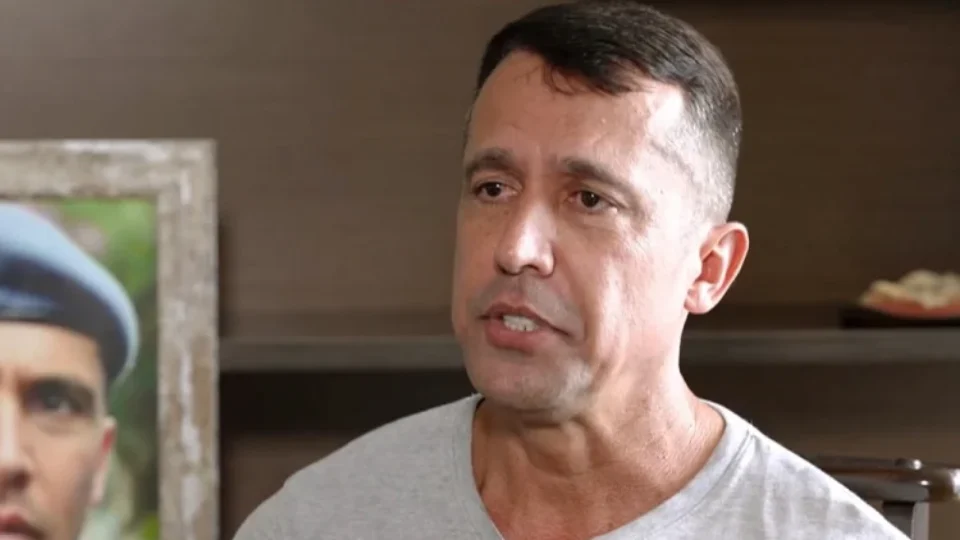 ‘Obviamente a PM sai maculada disso’, diz comandante-geral sobre prisão de oficial suspeito de feminicídio