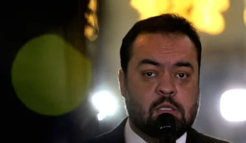 TSE retoma julgamento que pode levar à inelegibilidade de Castro