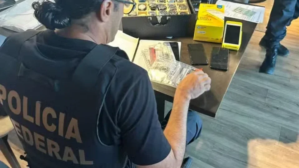 CEO e ex-sócio do Grupo Fictor, que iria comprar Master, são alvos da PF