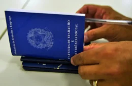 Novos prazos para licença-paternidade valem a partir de 2027; entenda