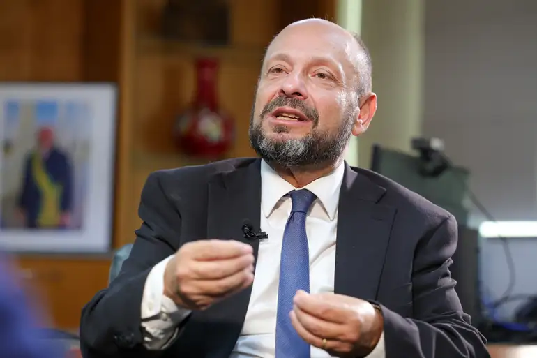 Governo Lula demite presidente do INSS Gilberto Waller