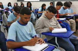Governo quer Enem obrigatório para avaliar educação básica, mas ainda não tem modelo fechado