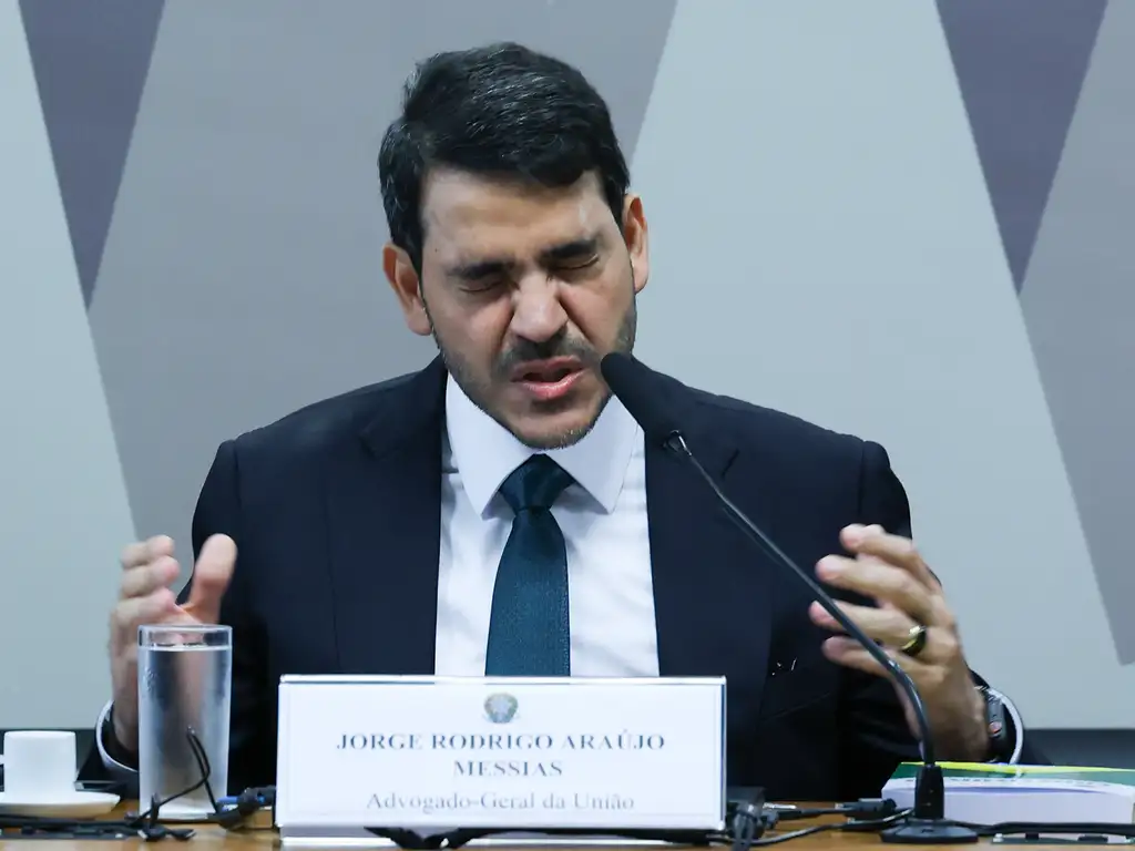 Governo avalia insistir em Messias ao STF após rejeição histórica