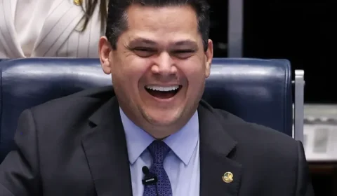 INIMIGO DO TRABALHADOR