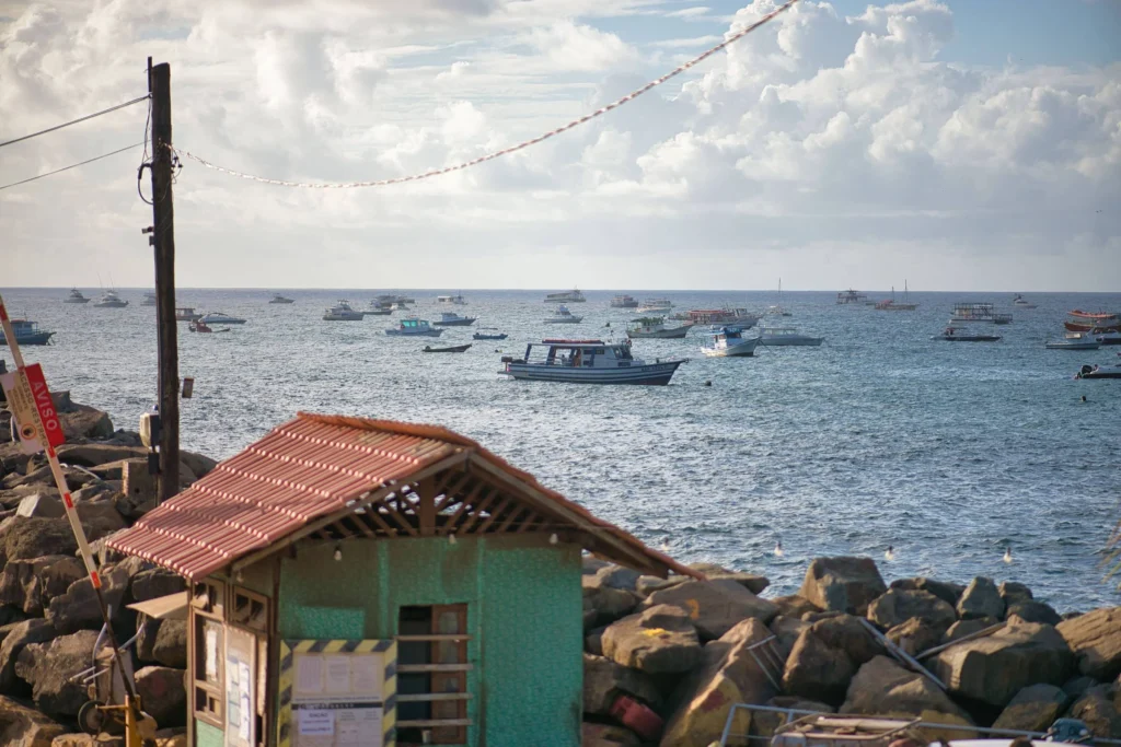 Conflito EUA-Irã cria temor em Fernando de Noronha sobre abastecimento de energia e água