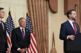 Negociações entre EUA e Irã terminam sem acordo, diz vice-presidente americano