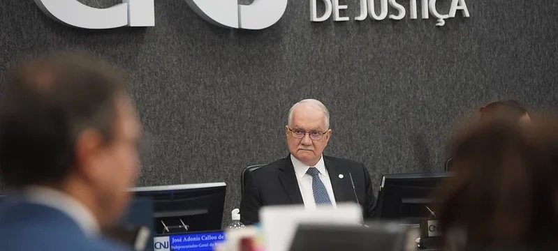 Estamos imersos em crise do Judiciário que precisa ser enfrentada, diz Fachin