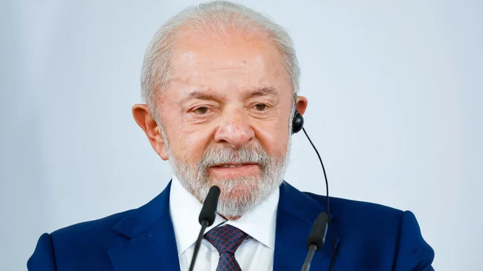 Lula fala em regulação digital para barrar interferência externa em ano eleitoral