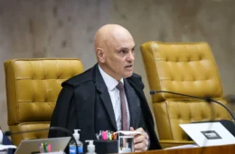 Moraes: ‘Descumprimento da determinação judicial’ justificou busca na casa de Bolsonaro