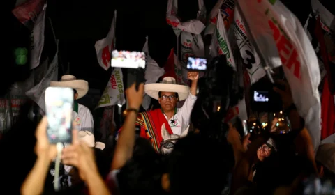 Peru vai às urnas escolher entre 35 candidatos à presidência, mas sem favoritos