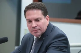Alexandre Ramagem disse que tentava ser repórter nos EUA e só voltaria ao Brasil com anistia