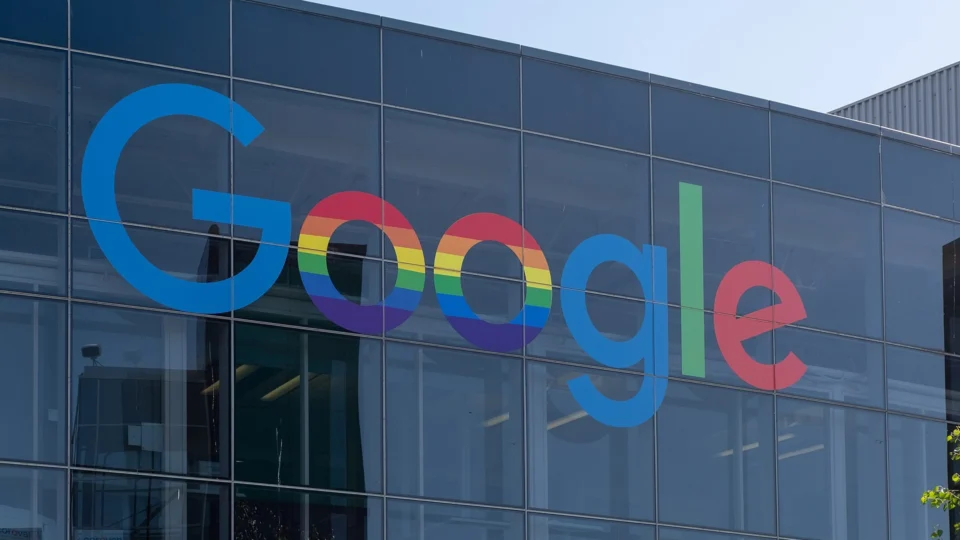 Google pode ser multado por uso indevido de conteúdo, caso seja comprovado