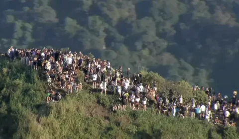 Turistas começam descer Morro do Vidigal após tiroteio