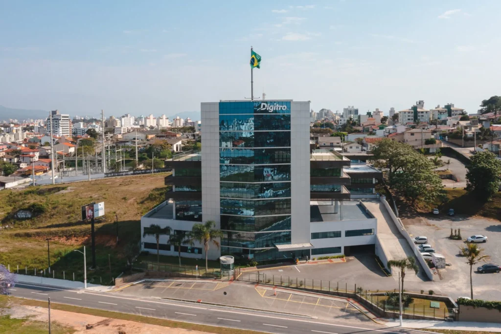 Dados de empresa que opera sistema usado por polícias no Brasil é alvo de vazamento de hackers