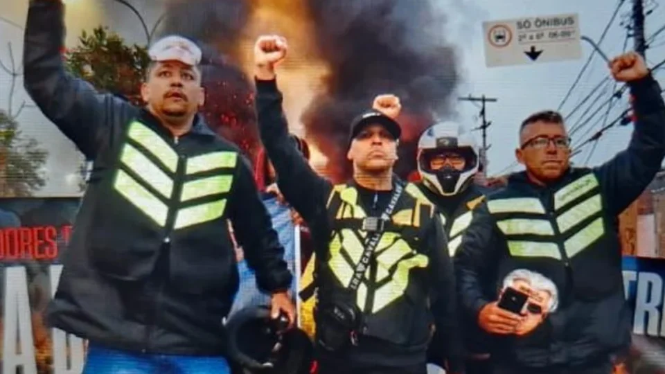 Por que entregadores e motoristas estão nas ruas do Brasil contra o PLP 152?