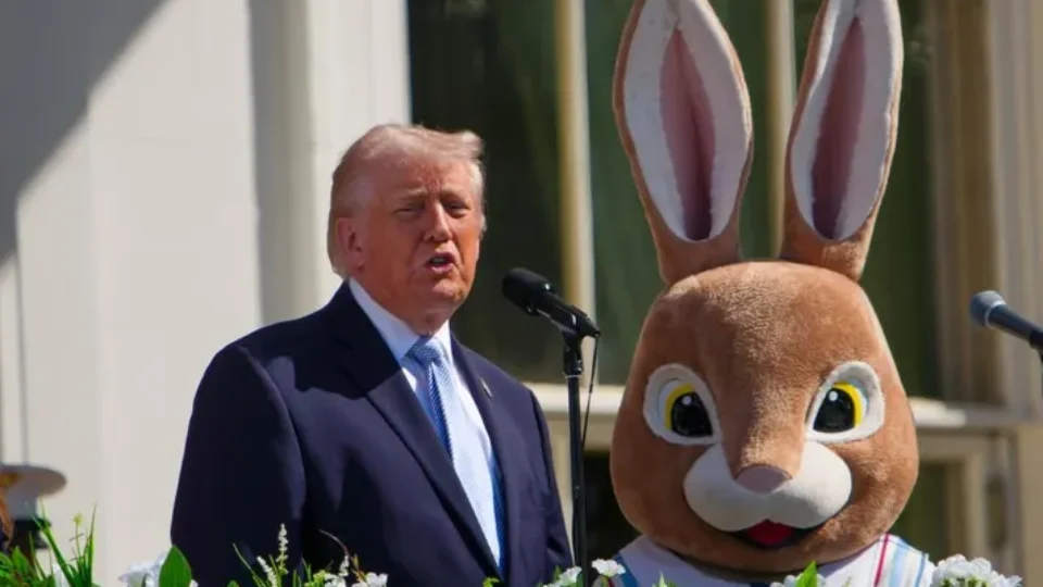Trump chama iranianos de ‘animais’ e minimiza risco de crime de guerra