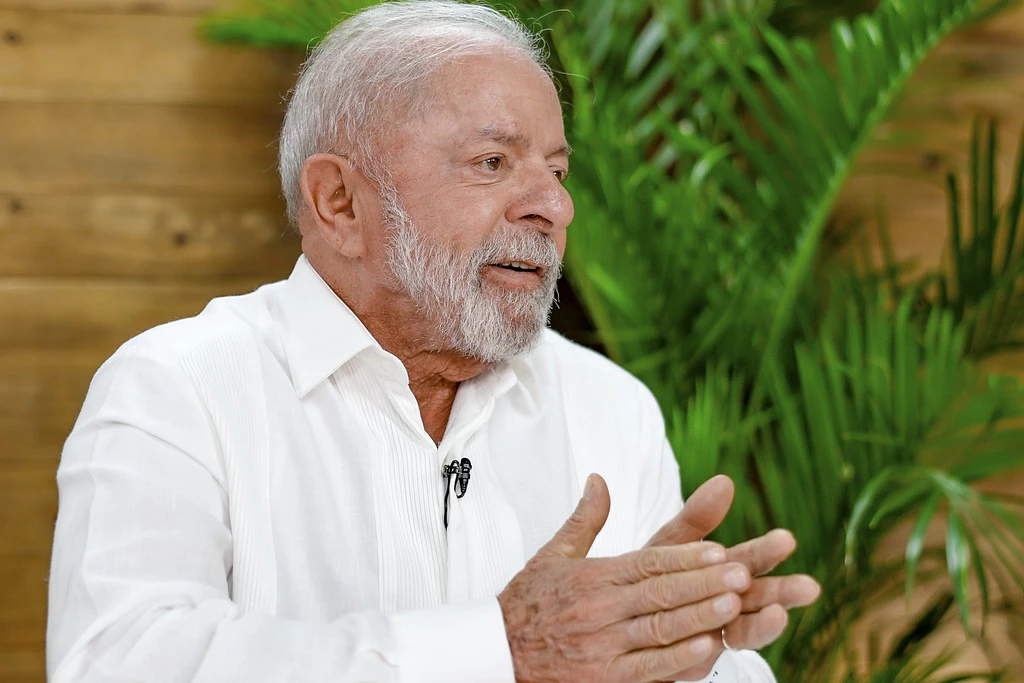 Presidente Lula fala sobre preço dos alimentos e guerra do Irã durante entrevista à TV Record da Bahia. Foto: Ricardo Stuckert / PR