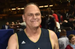 Oscar Schmidt interrompeu tratamento contra câncer no cérebro em 2022