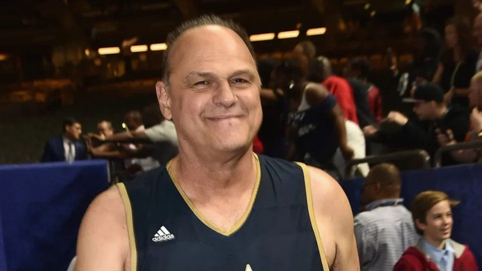 Oscar Schmidt interrompeu tratamento contra câncer no cérebro em 2022