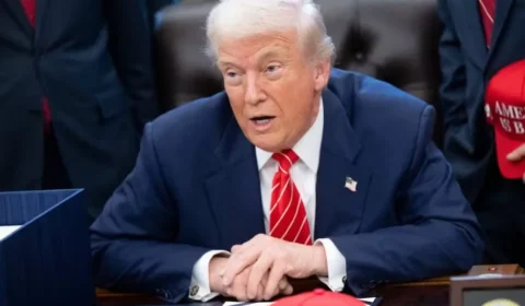 Ex-diretor da CIA pede destituição de Trump por ‘instabilidade mental’