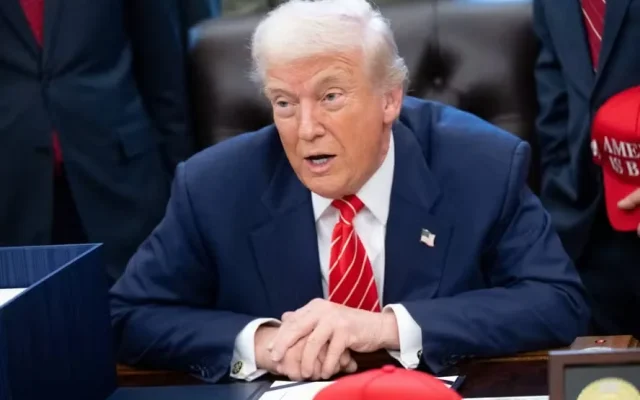 Trump não descarta estado de emergência para controlar eleições nos EUA