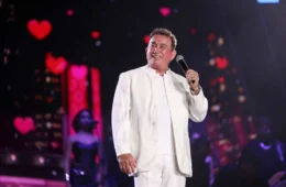 Cantor Amado Batista e BYD entram na Lista Suja do Trabalho Escravo