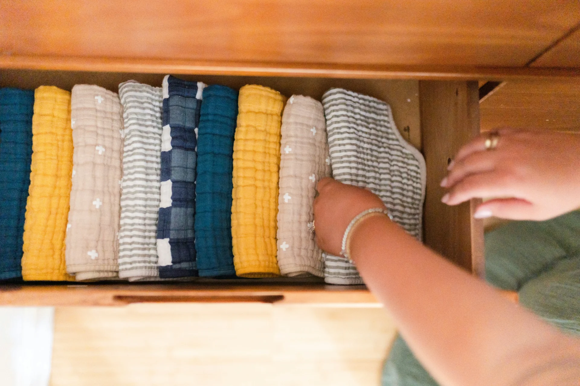 carrie-allen-www-carrieallen-organizacao-gavetas-unsplash