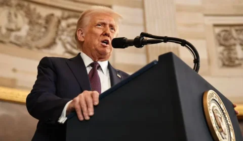 Trump vai à Suprema Corte para julgamento da cidadania por ‘direito de nascimento’