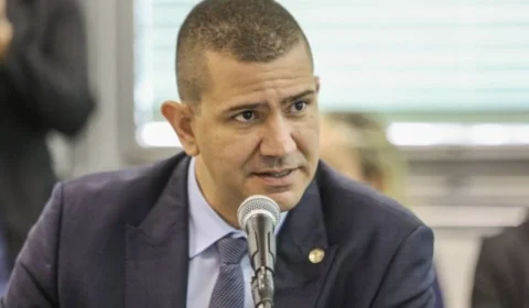 Empresas ligadas a pré-candidato a governador do PL no RJ fizeram compras milionárias