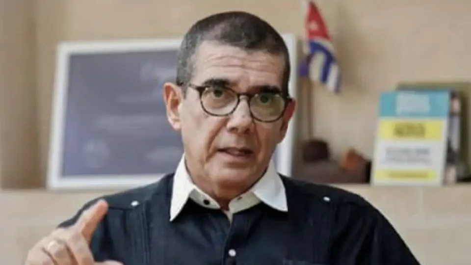 Cuba estuda movimentação militar dos EUA diante de ameaças de Donald Trump