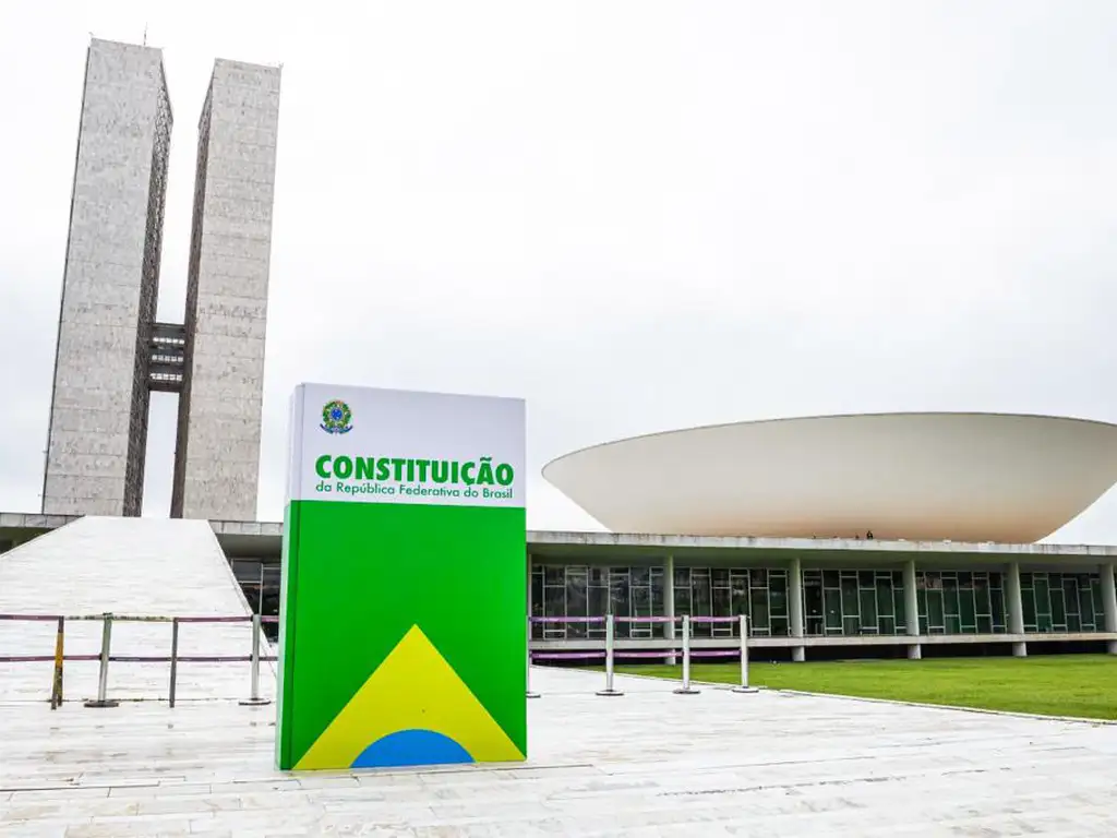 Garantia de direitos ou barbárie