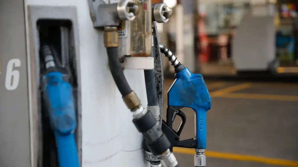ANP tem 1ª redução do diesel após início da guerra no Oriente Médio