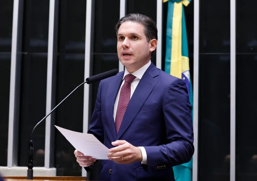 Fim da escala 6×1 e PL Antimisoginia marcam a semana no Congresso