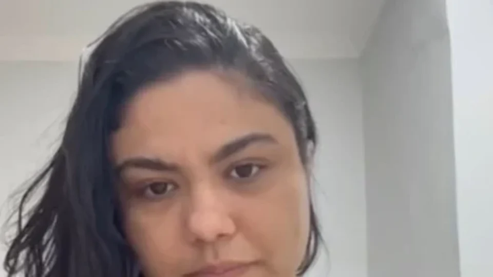 Mulher que perdeu casas por vício em apostas online se separou do marido devido às dívidas