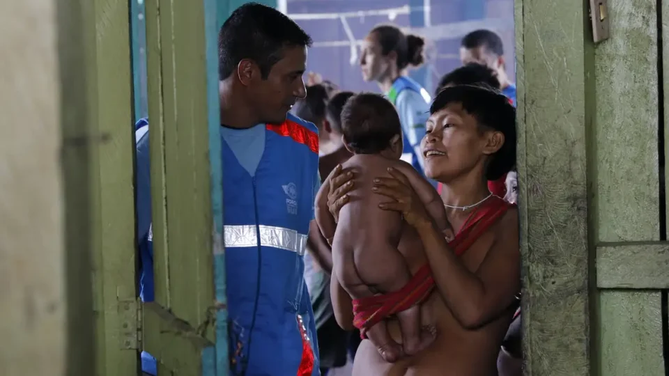 Óbitos por malária na terra Yanomami caíram 80% em 2025, diz governo