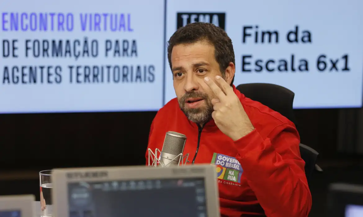 Boulos diz que fim da escala 6 por 1 é ‘para agora’