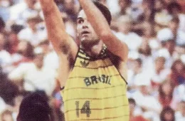 Família faz cerimônia reservada para despedida de Oscar Schmidt, lenda do basquete