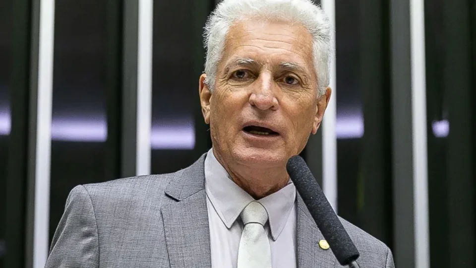 PT prepara ação no STF contra PL da dosimetria após derrubada de veto