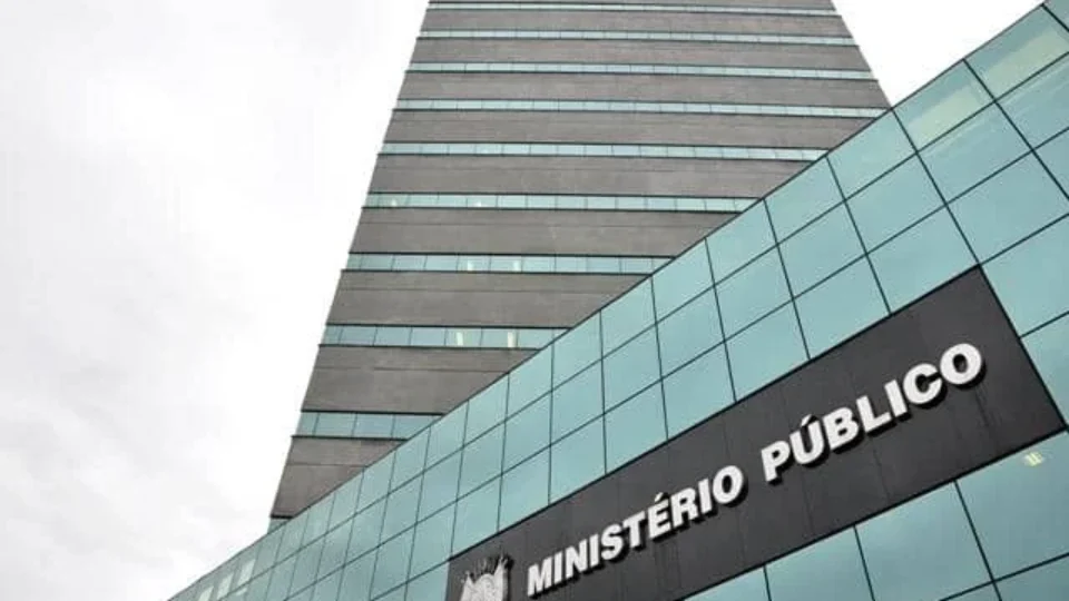 Demissões por voto espalham medo nas empresas e ameaçam direitos, dizem especialistas