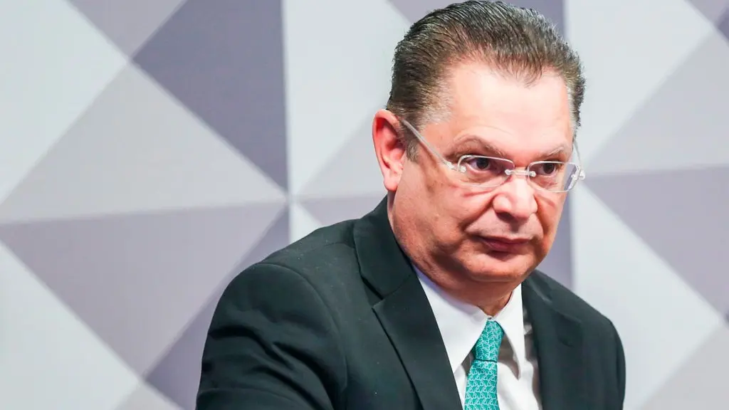 Deputados acionam MPF com base em matéria do ICL sobre venda de imóvel de Sóstenes