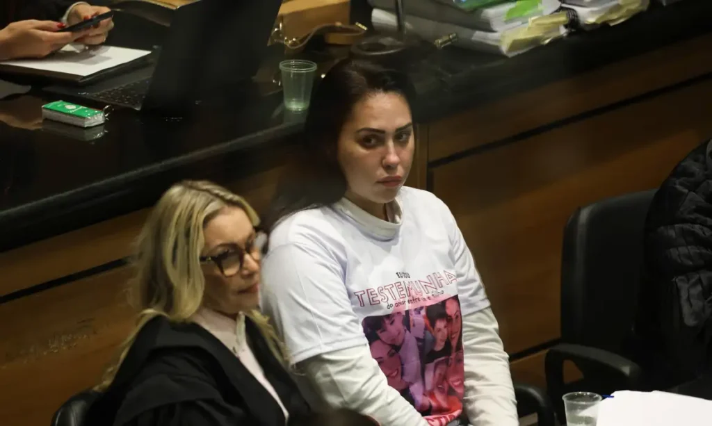 Processada pelo homicídio do filho, Monique Medeiros volta a ser presa