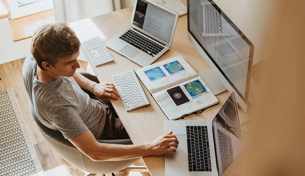 Conheça sete profissões flexíveis que permitem trabalhar de qualquer lugar do mundo