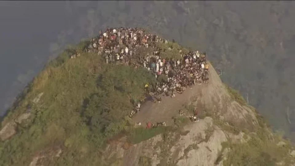 Operação no Vidigal (RJ) tem tiroteio e turistas ficam ‘ilhados’ em mirante