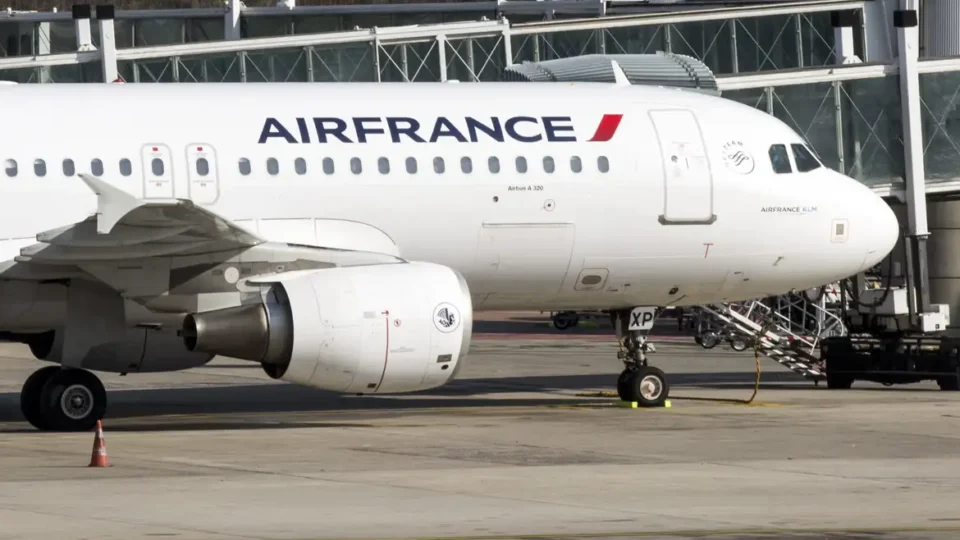 Justiça francesa condena Airbus e Air France por acidente que matou 228 pessoas