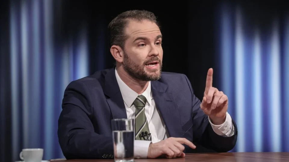 Durigan diz que Regulação para IA será flexível e terá níveis de risco